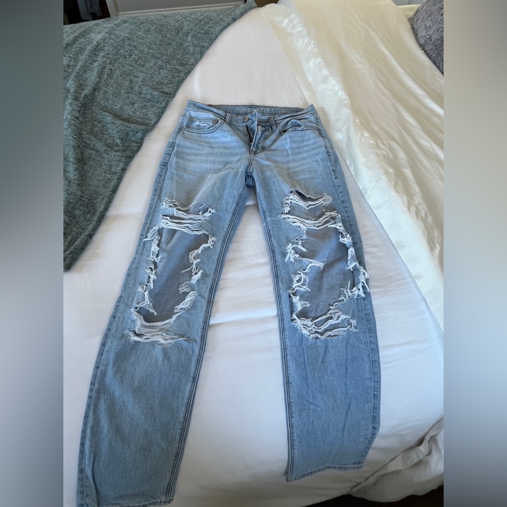 American Eagle Distressed Mom Jeans